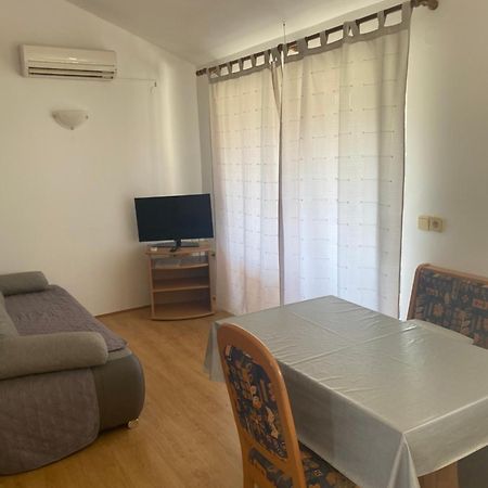 Apartments Nautica Barbat na Rabu Extérieur photo