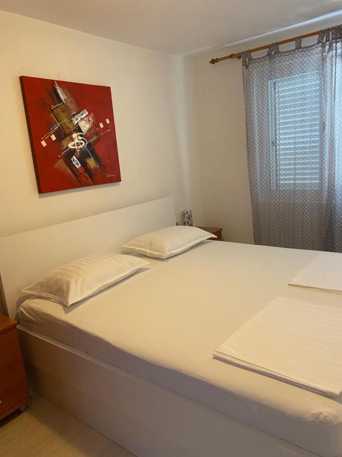 Apartments Nautica Barbat na Rabu Extérieur photo