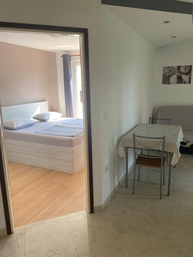 Apartments Nautica Barbat na Rabu Extérieur photo