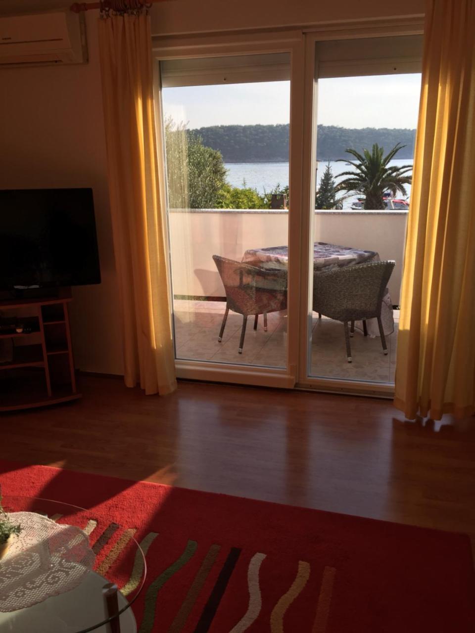 Apartments Nautica Barbat na Rabu Extérieur photo